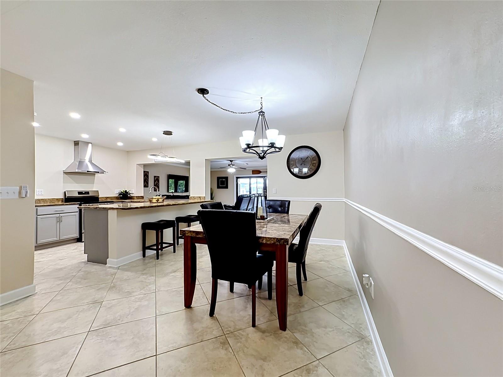 6517 Solitaire Palm Way Property Photo 12