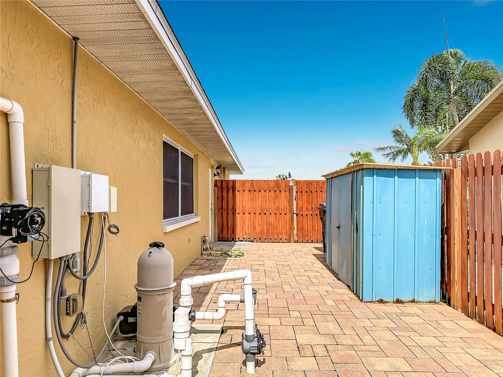 6517 Solitaire Palm Way Property Photo 46