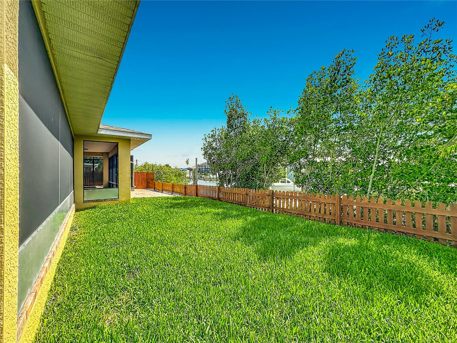 6517 Solitaire Palm Way Property Photo 47