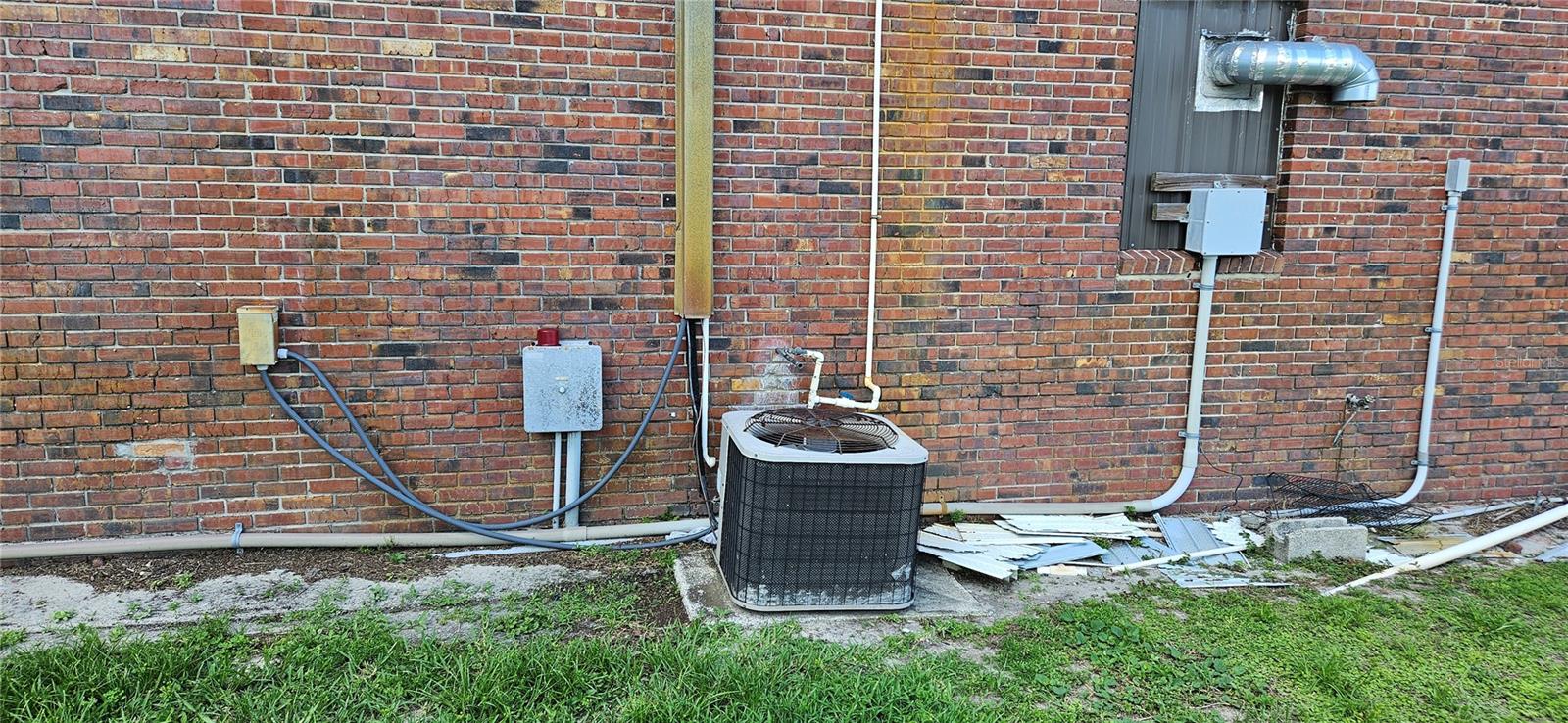3250 Dundee Rd Property Photo 22