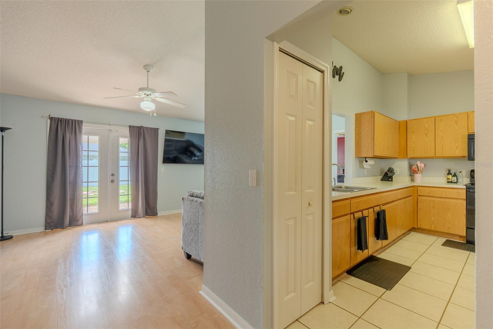 145 Eagle Point Blvd Property Photo 3