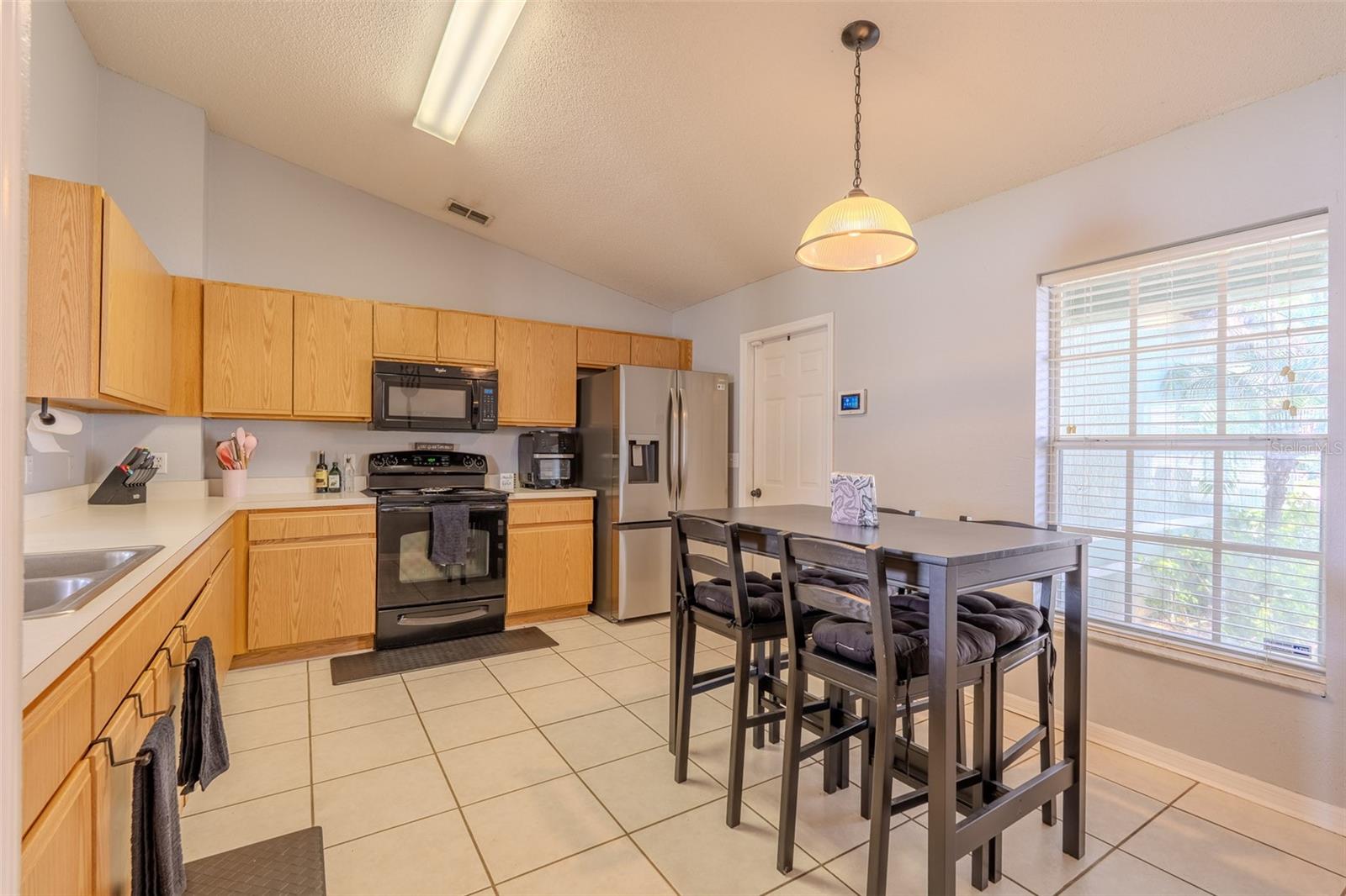 145 Eagle Point Blvd Property Photo 4