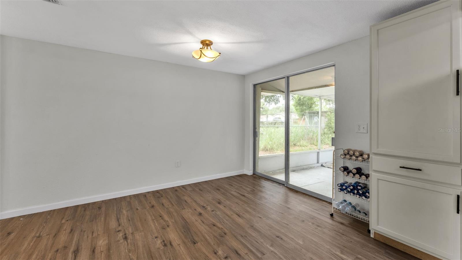217 4th Jpv St Property Photo 4
