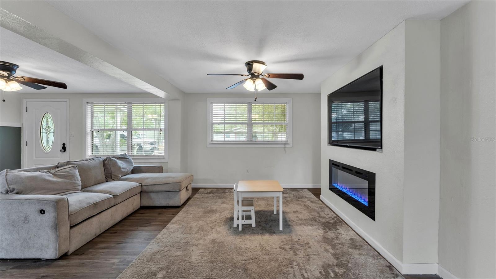 217 4th Jpv St Property Photo 11
