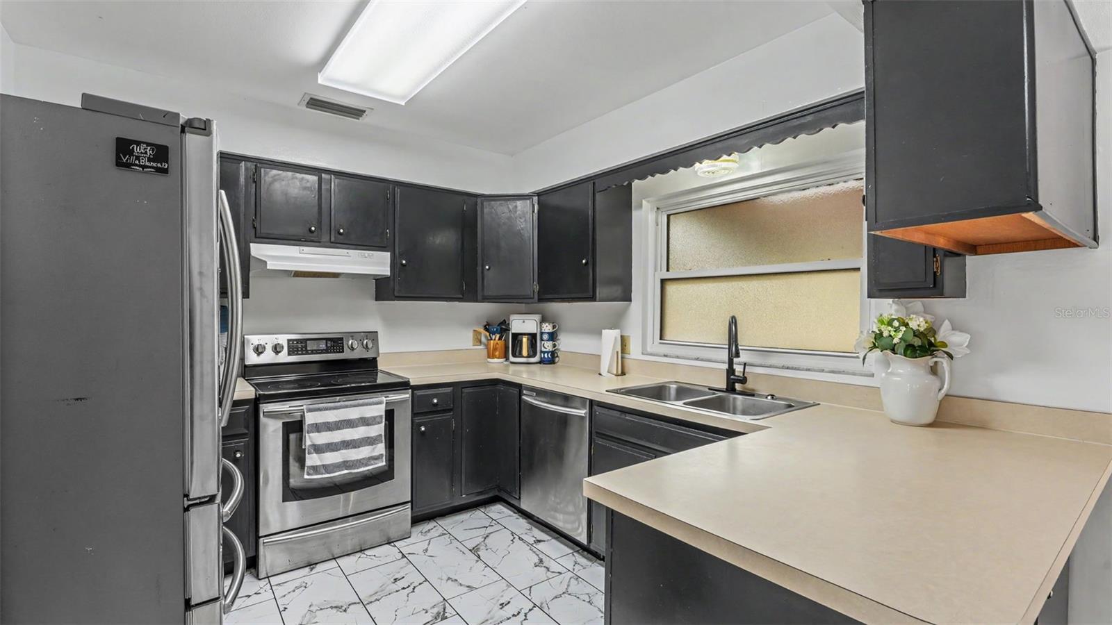 13 Sun Air Blvd E Property Photo 11