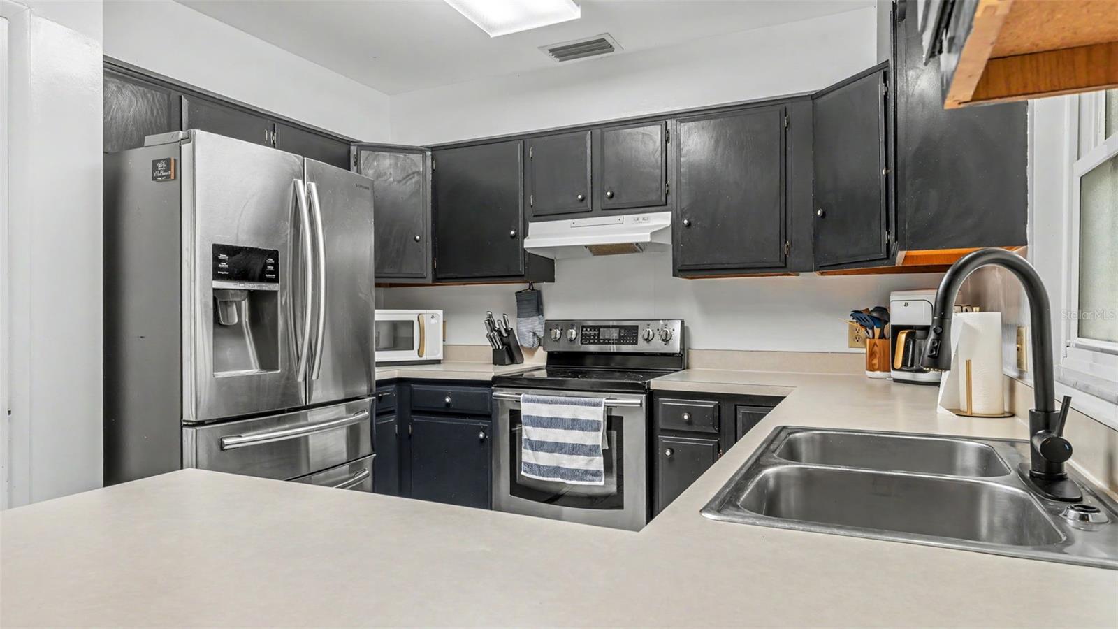 13 Sun Air Blvd E Property Photo 14