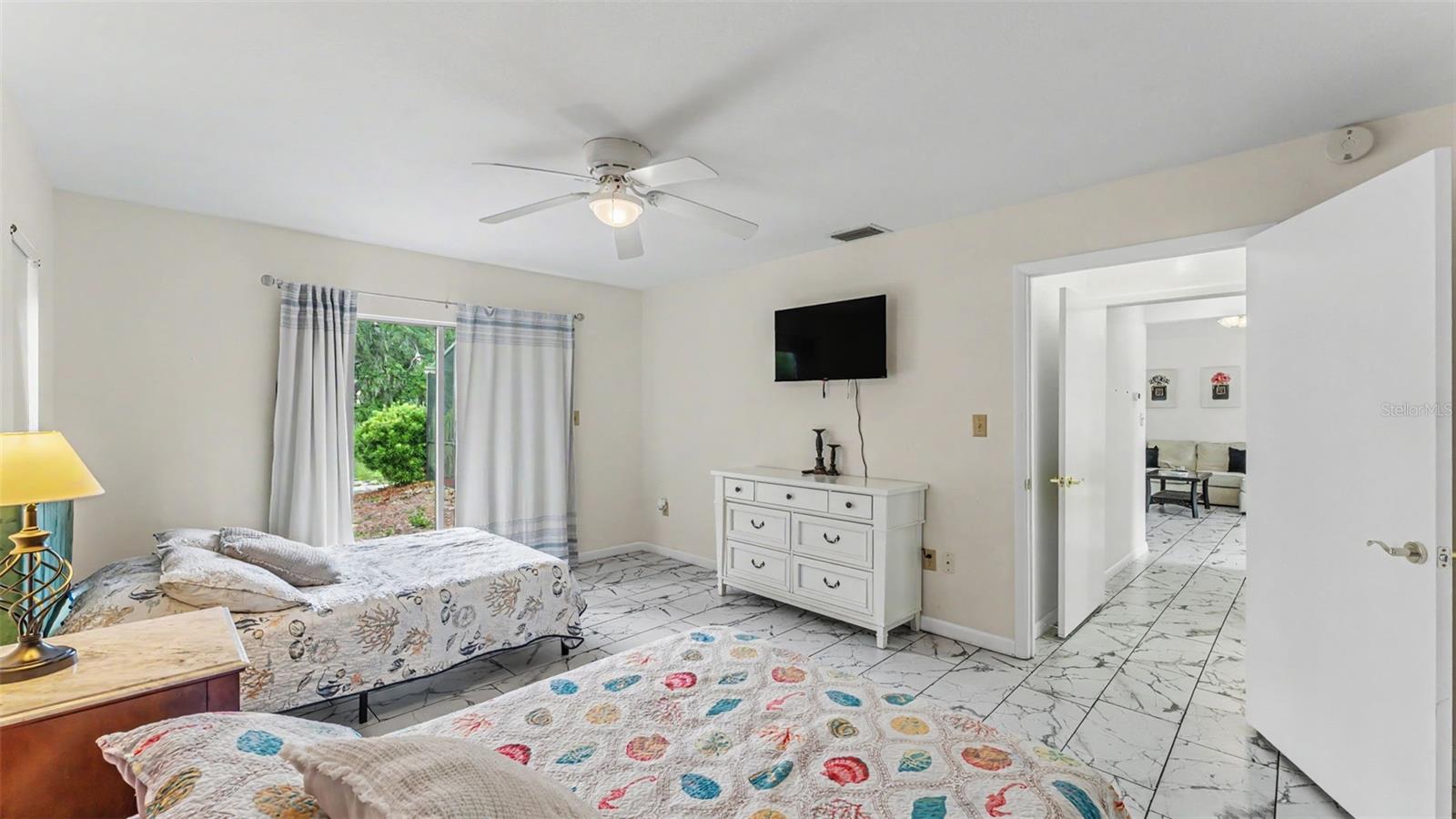 13 Sun Air Blvd E Property Photo 18