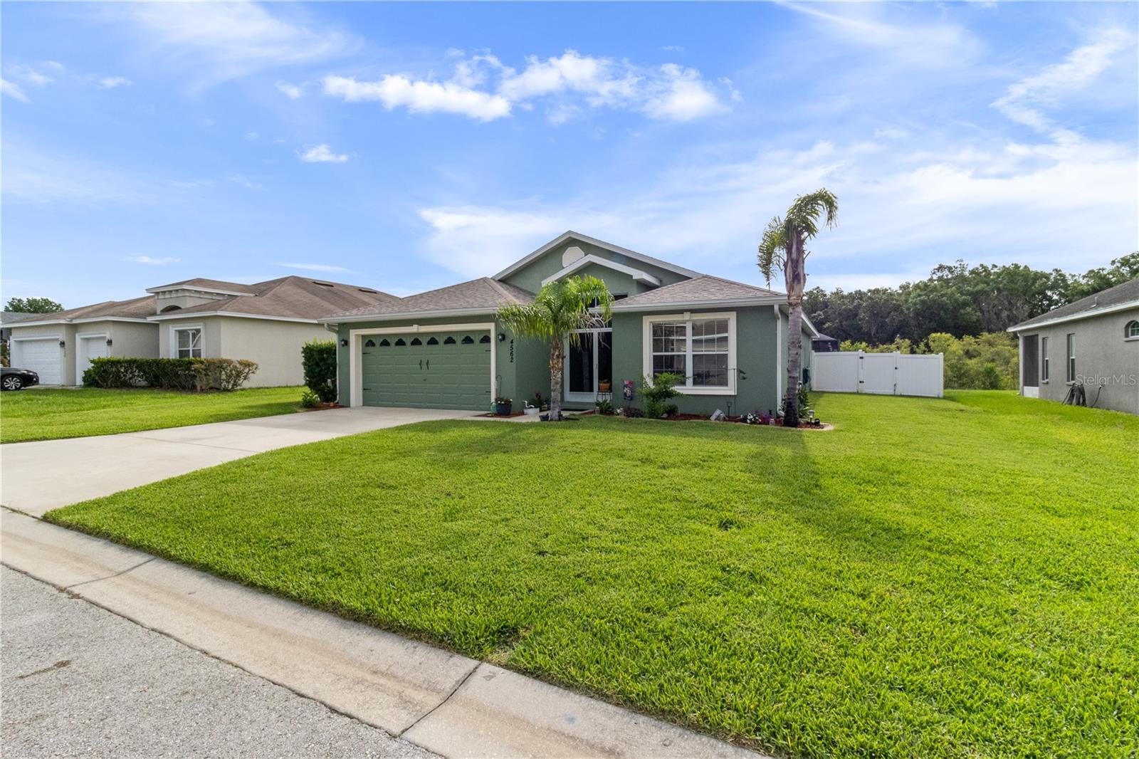4562 FAIRWAY OAKS DR Property Photo 1