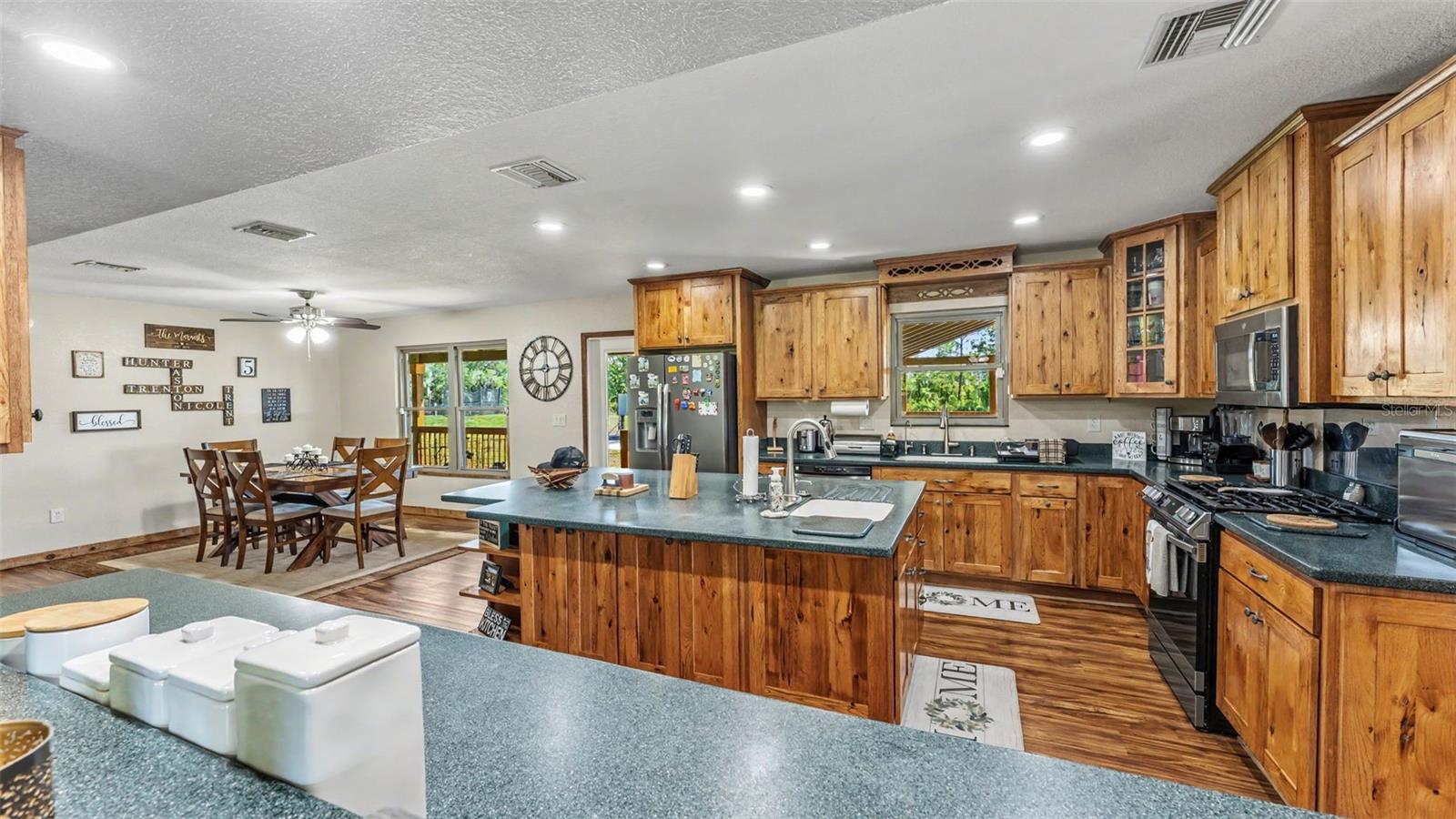 339 Mini Ranch Rd Property Photo 4