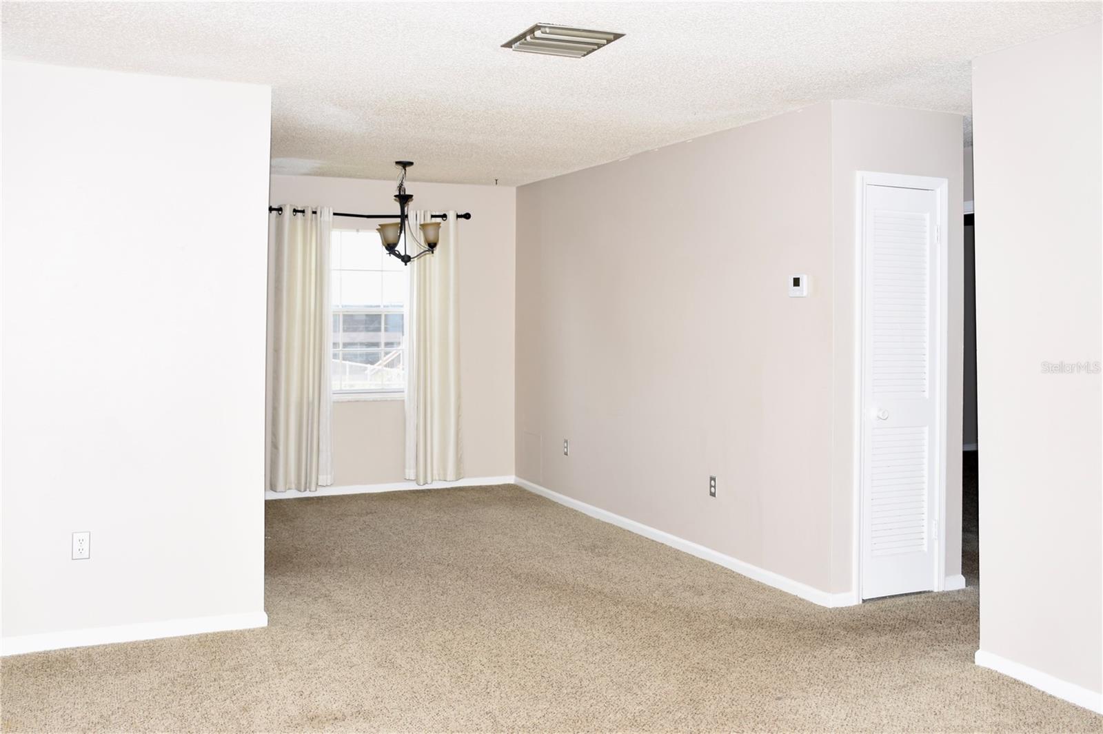 1920 E Edgewood Dr #a8 Property Photo 6
