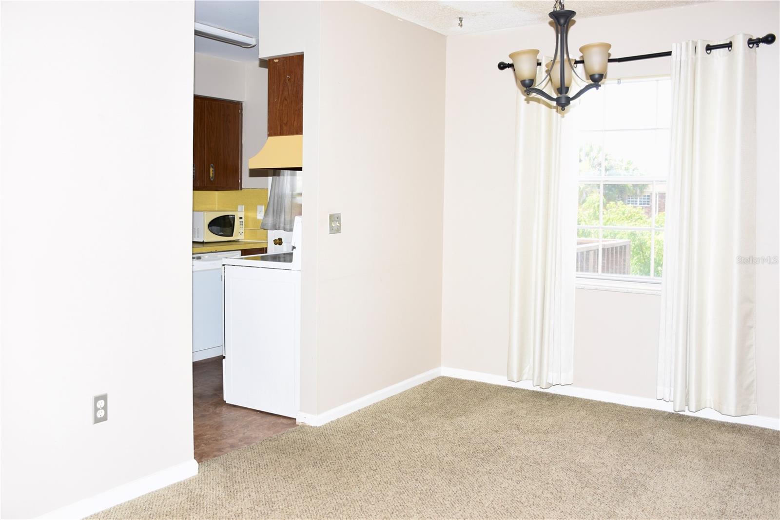 1920 E Edgewood Dr #a8 Property Photo 7