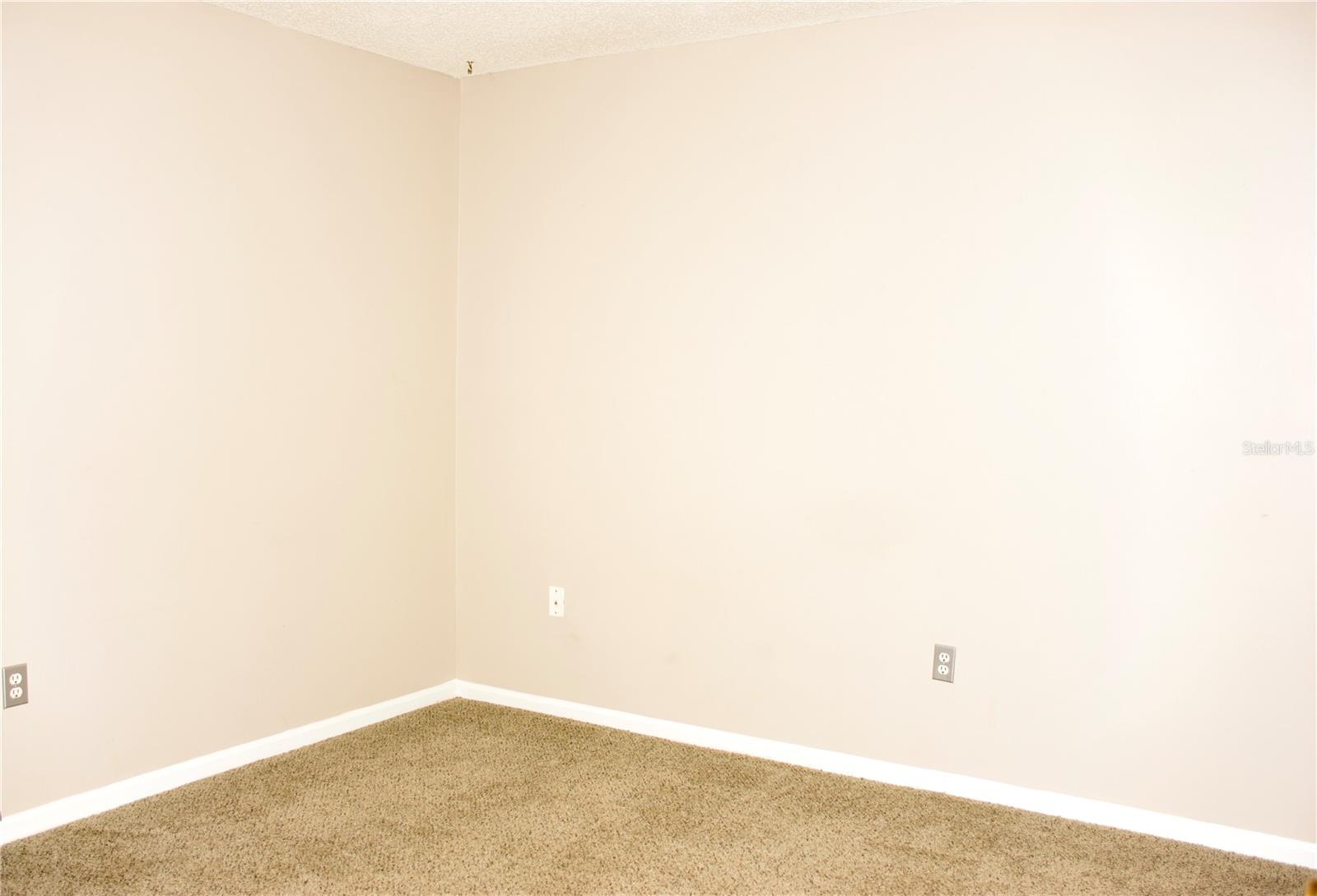 1920 E Edgewood Dr #a8 Property Photo 22
