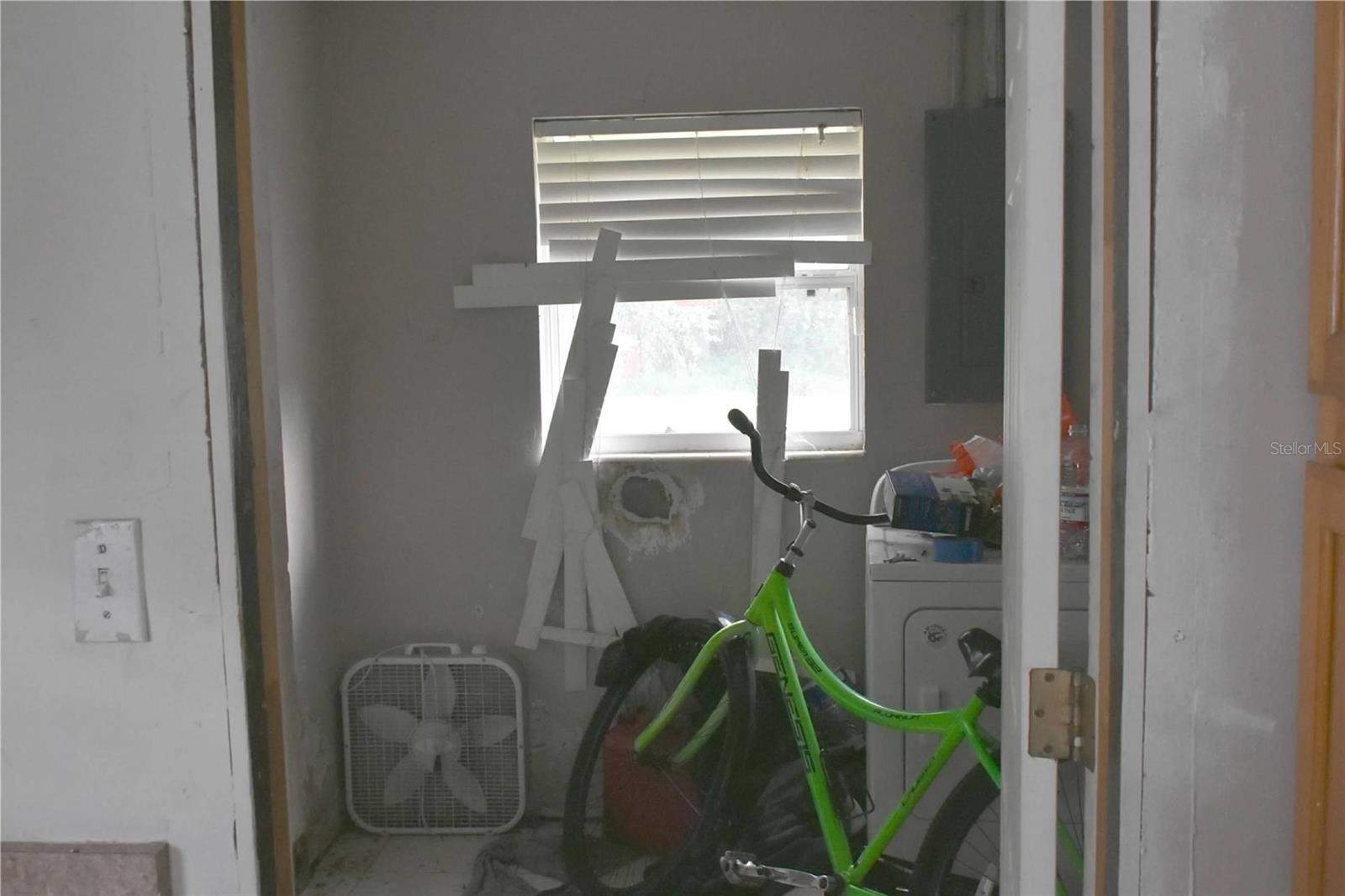 907 Pine St Property Photo 8