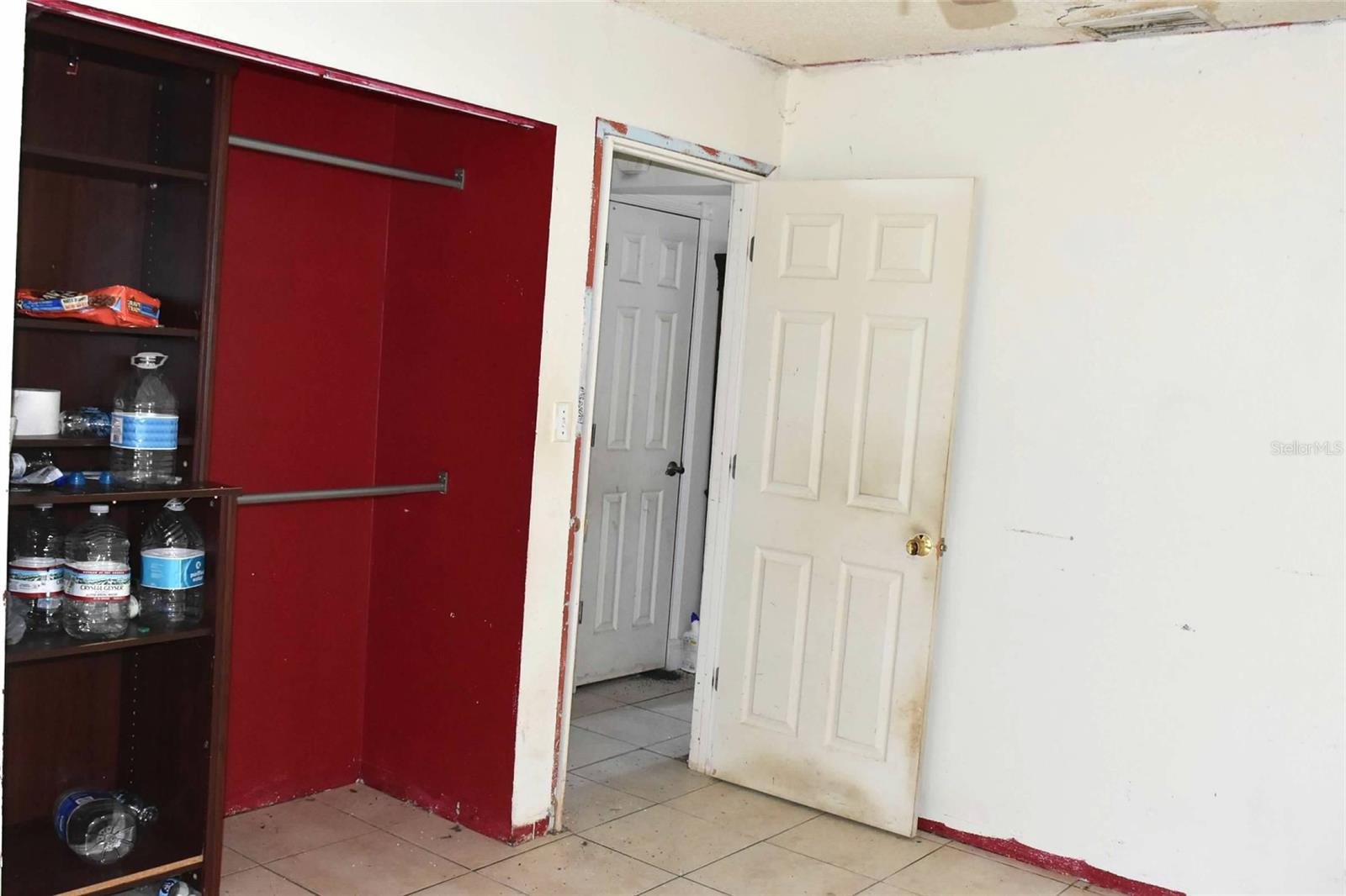907 Pine St Property Photo 11