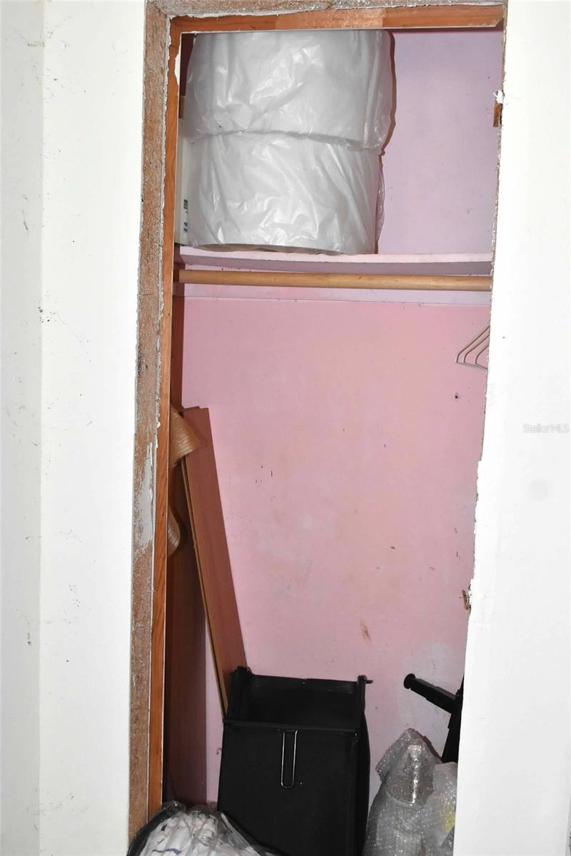 907 Pine St Property Photo 17