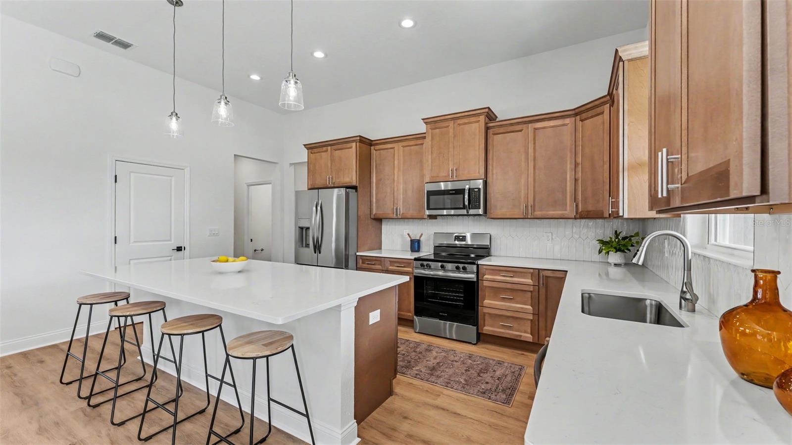 535 Shanklin Ave Property Photo 12