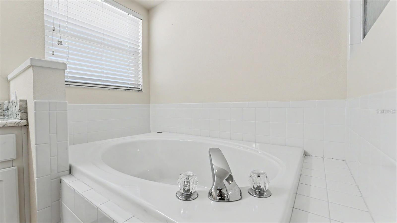 6008 Swallow Dr Property Photo 32