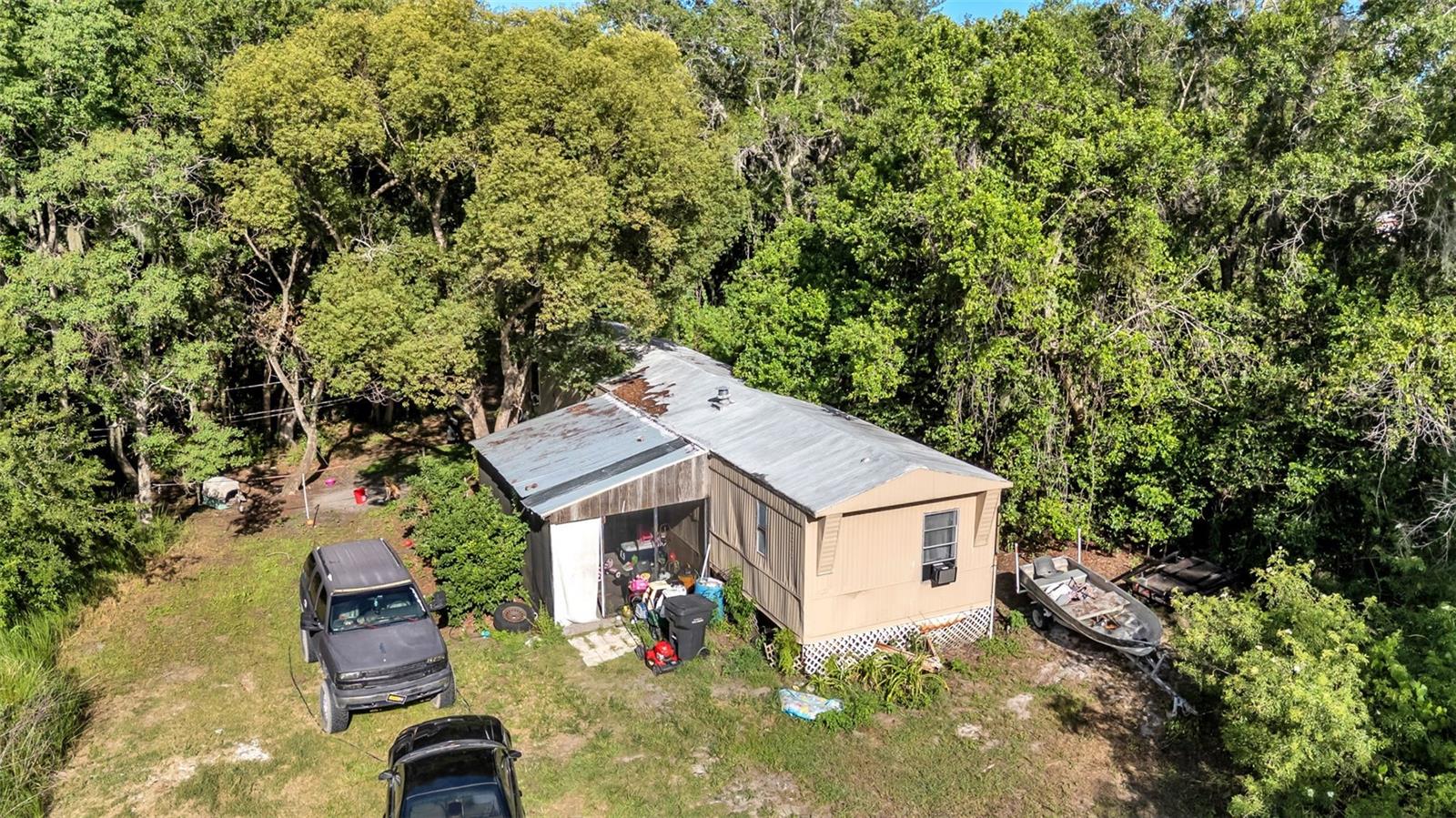 2220 Ellie Rd #b Property Photo 2