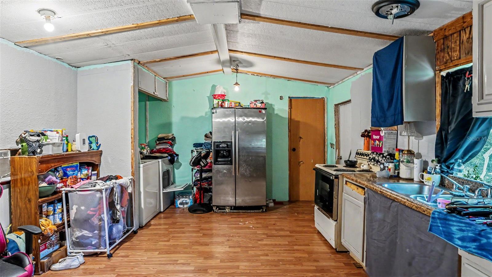 2220 Ellie Rd #b Property Photo 7