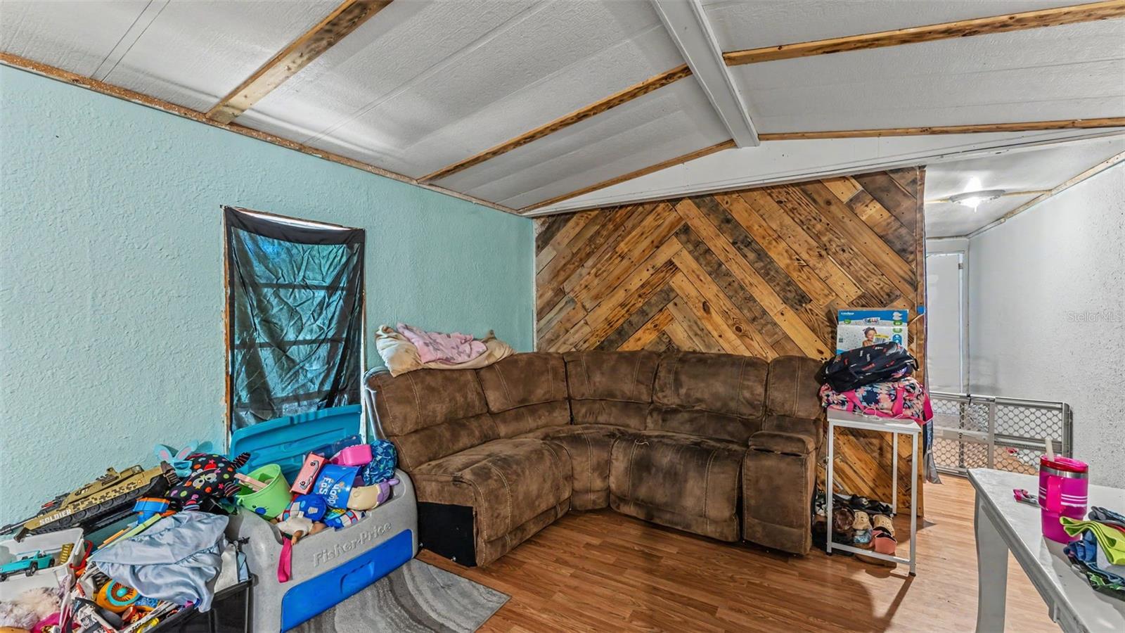 2220 Ellie Rd #b Property Photo 8
