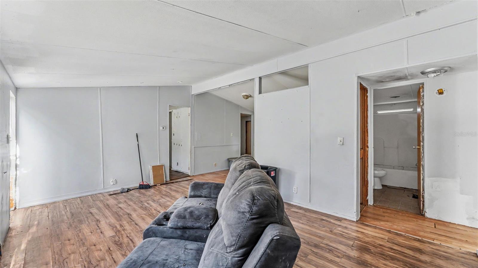 2220 Ellie Rd #b Property Photo 18