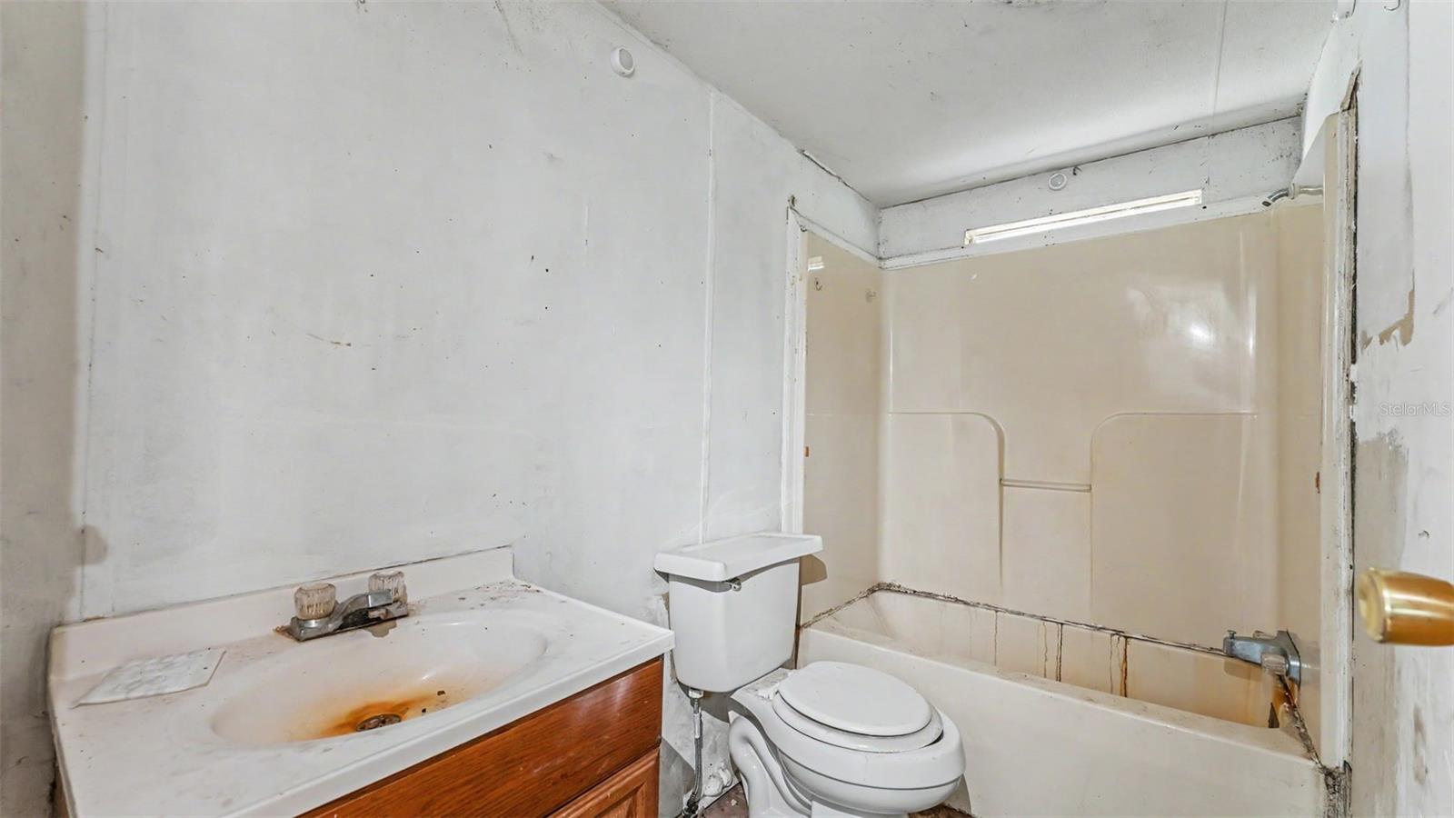 2220 Ellie Rd #b Property Photo 24