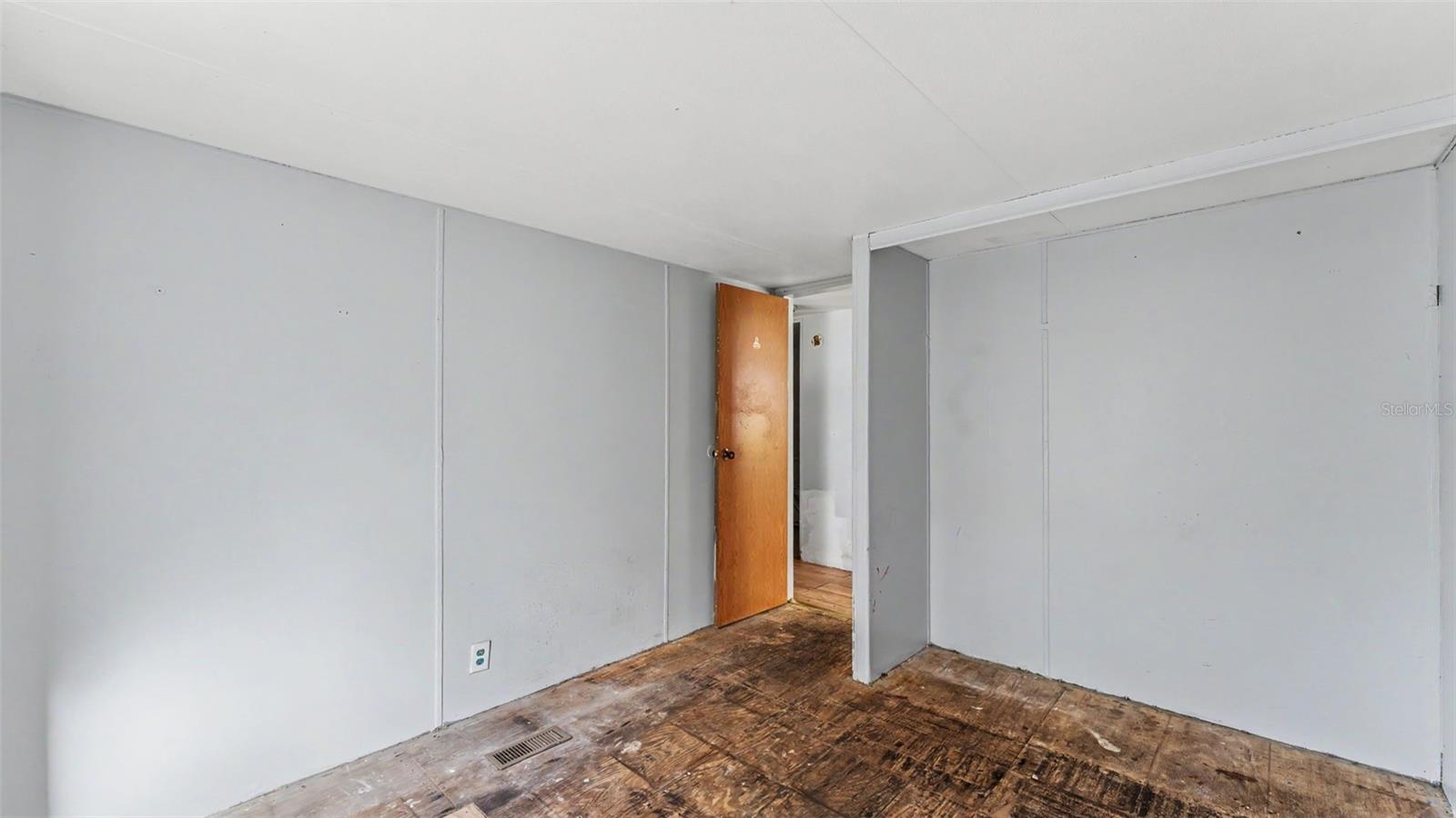 2220 Ellie Rd #b Property Photo 28