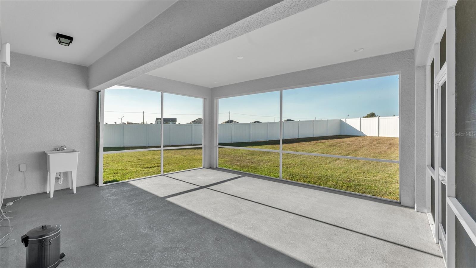 1029 Bergamot Dr Property Photo 37