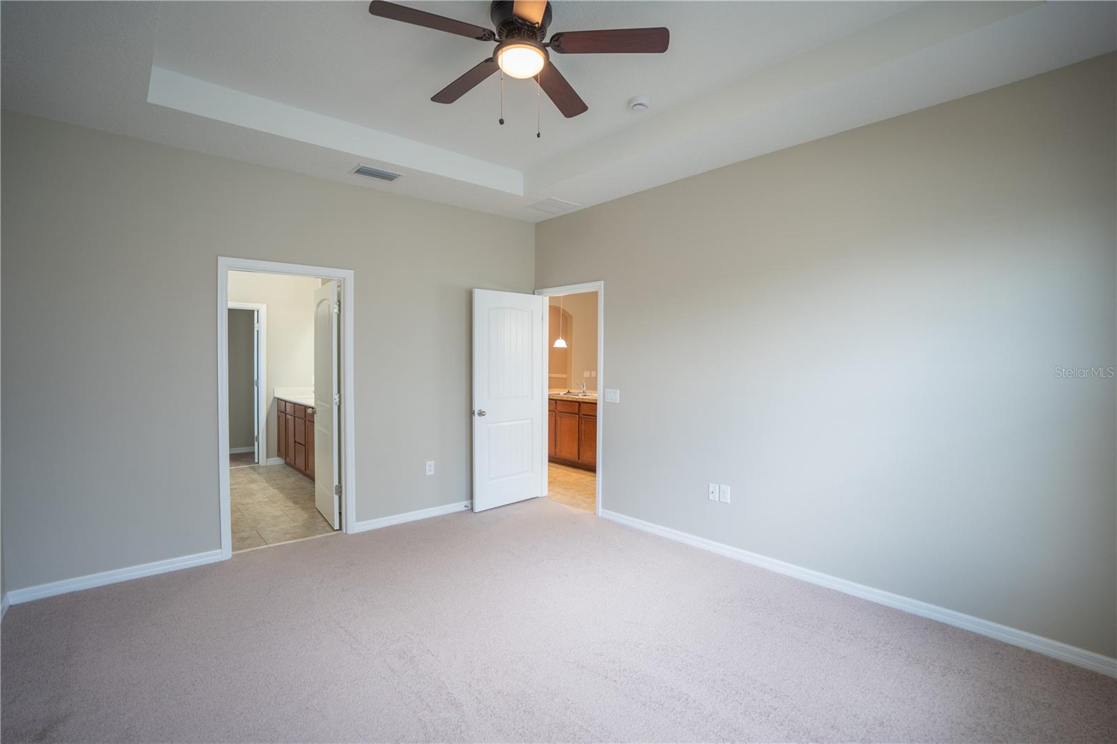 1860 Skyview Dr Property Photo 32