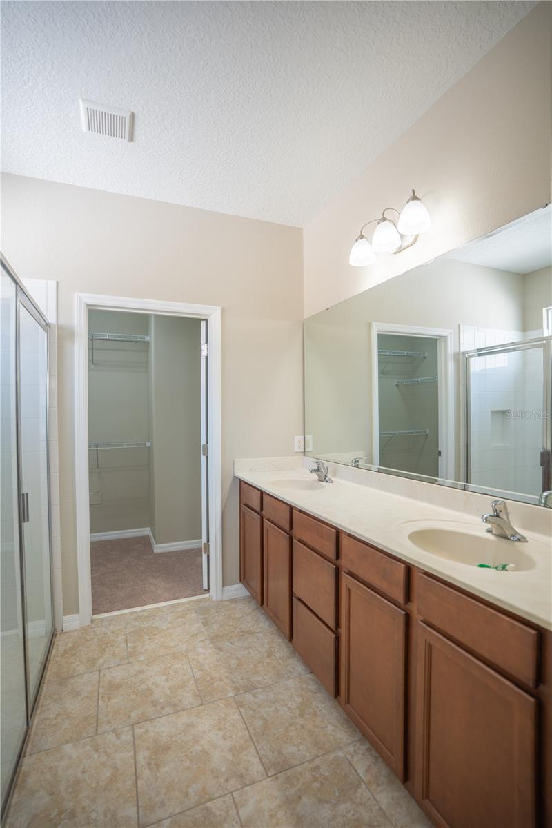 1860 Skyview Dr Property Photo 33