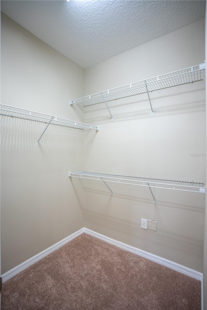 1860 Skyview Dr Property Photo 36