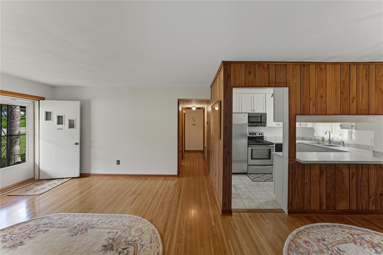 307 Glendale St Property Photo 5