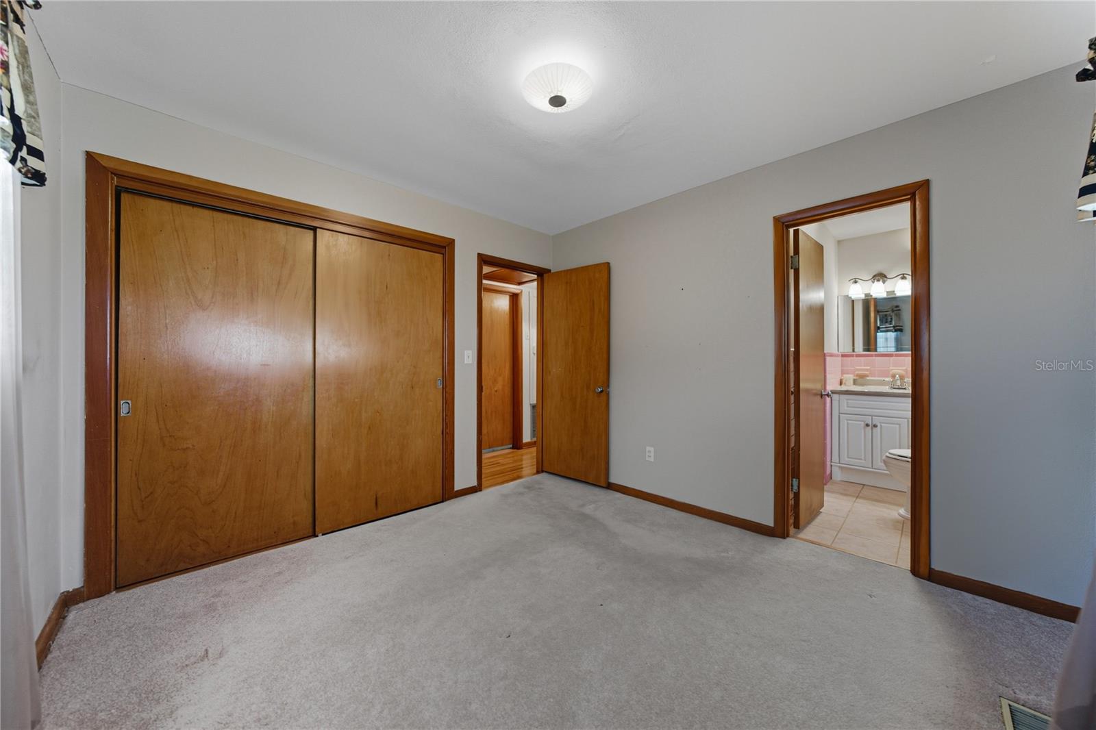 307 Glendale St Property Photo 23