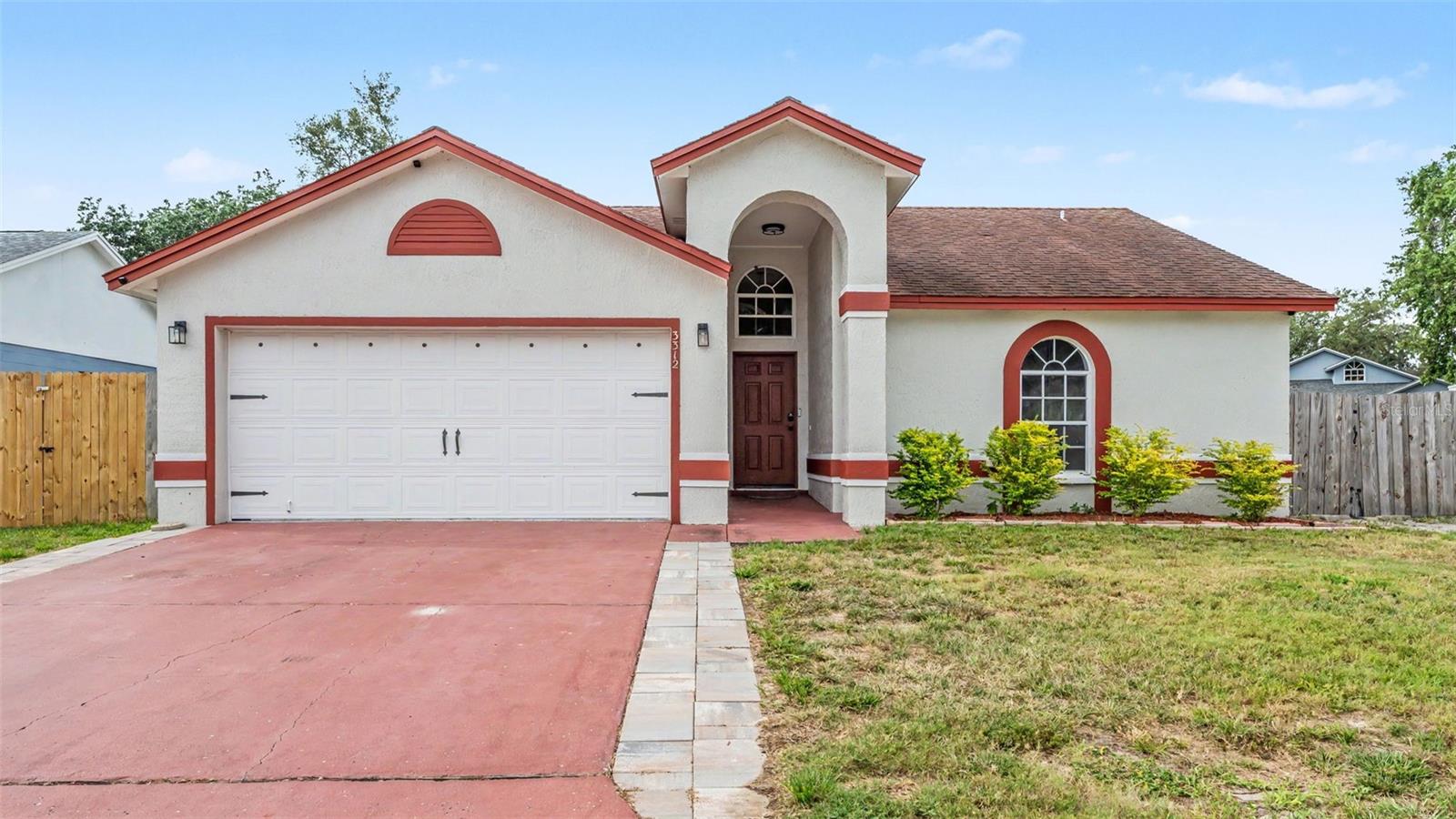 3312 Queens Cove Loop Property Photo 2
