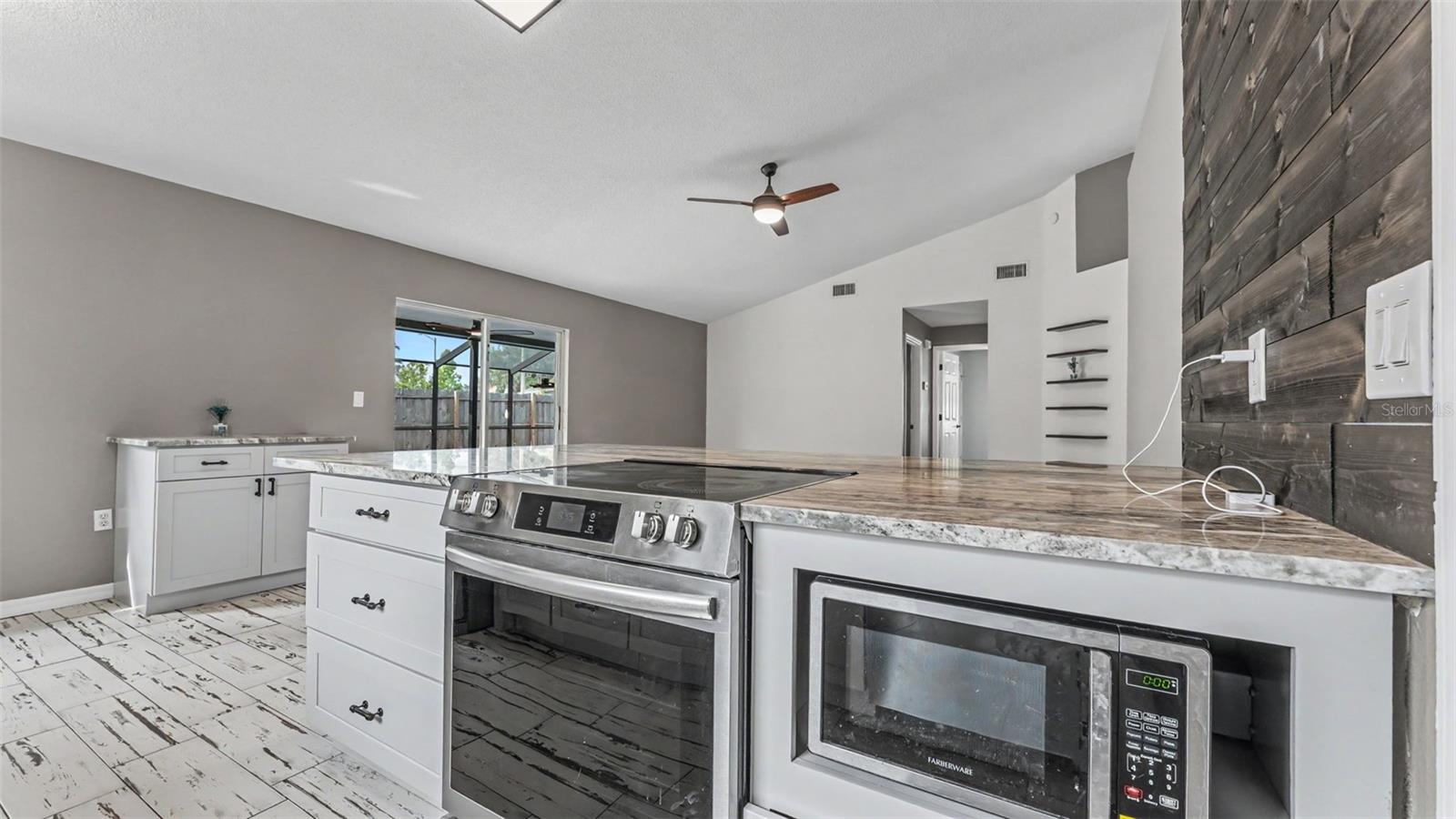 3312 Queens Cove Loop Property Photo 16