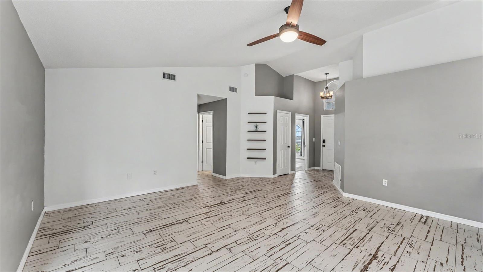 3312 Queens Cove Loop Property Photo 18