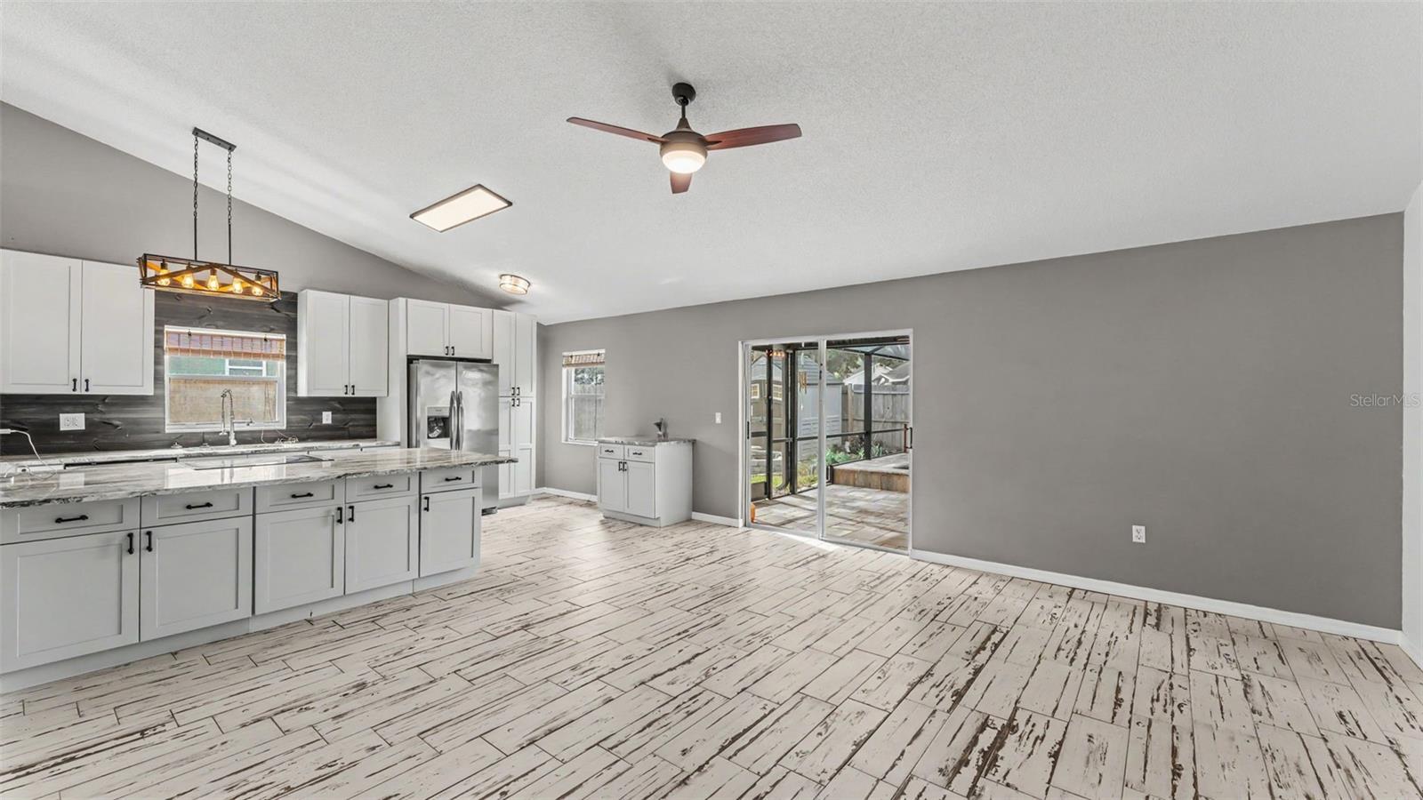3312 Queens Cove Loop Property Photo 20
