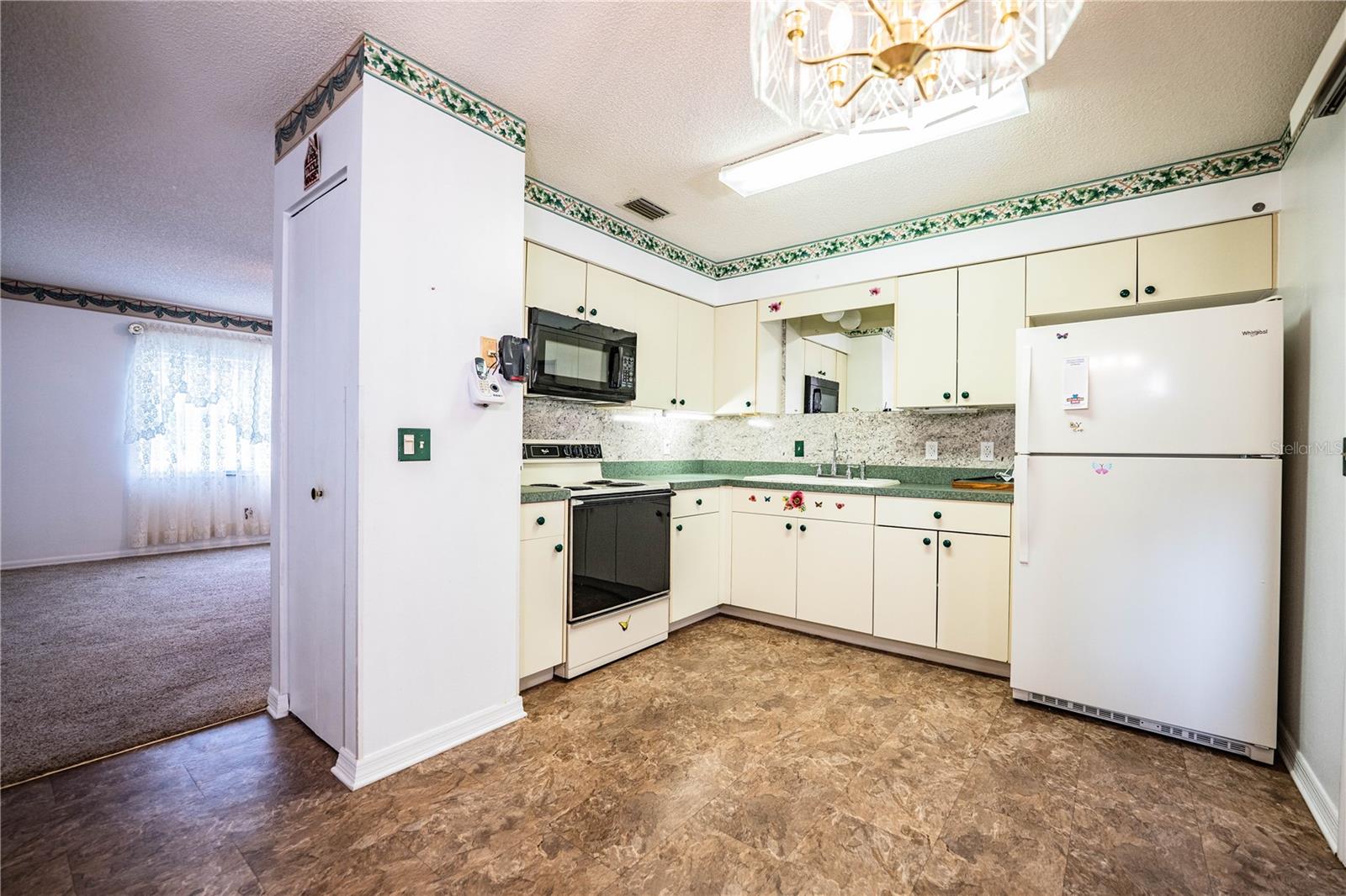 4235 Cerimen St Property Photo 6