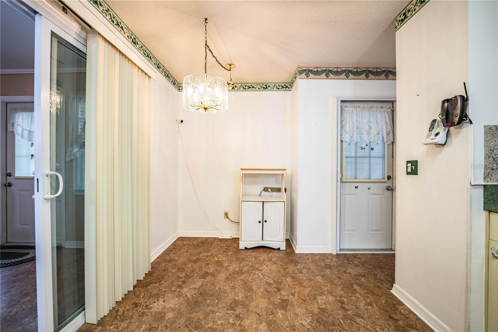 4235 Cerimen St Property Photo 11
