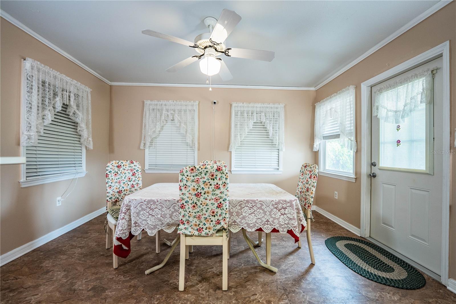 4235 Cerimen St Property Photo 12