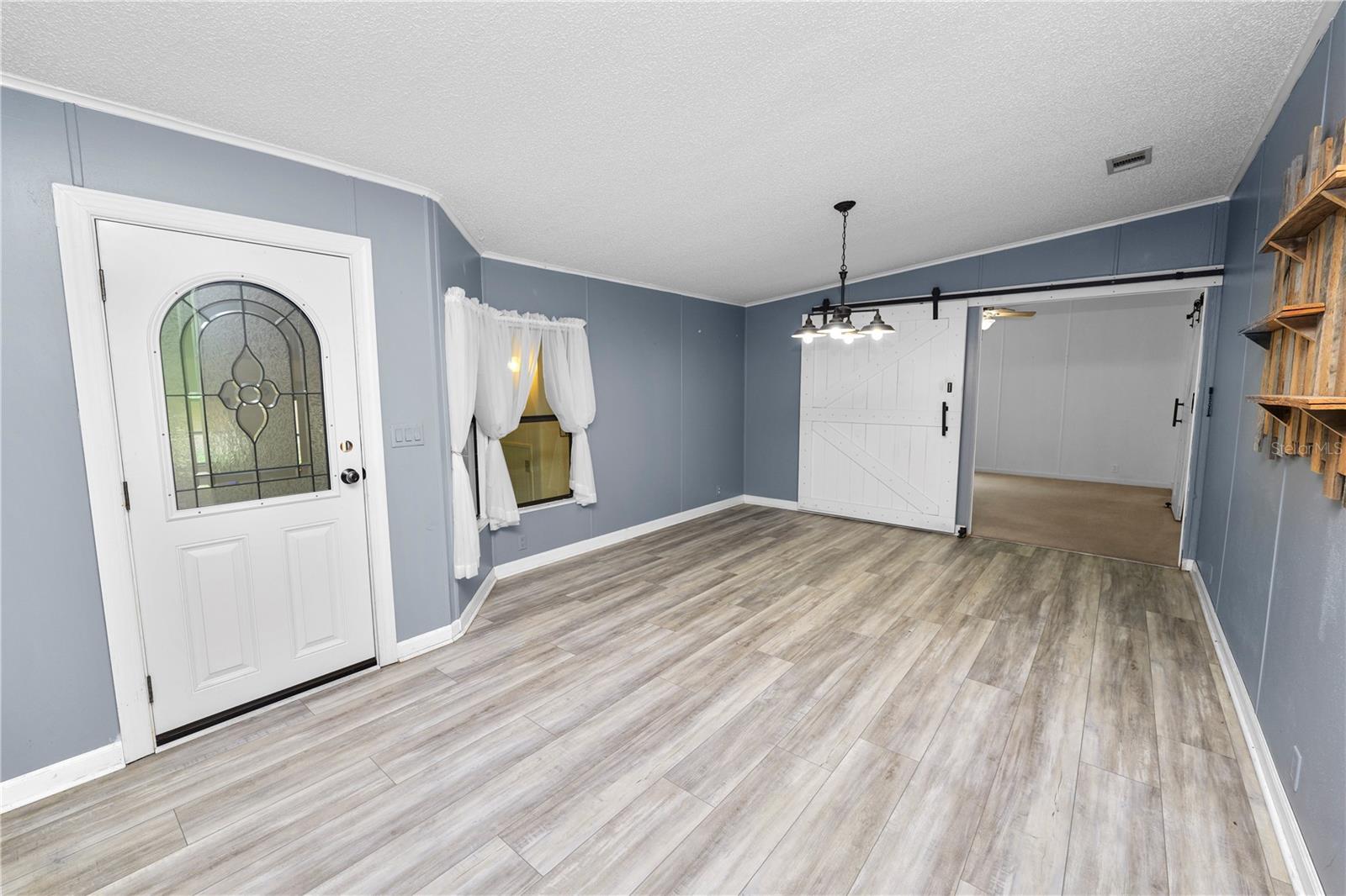 L4962730 Property Photo 30