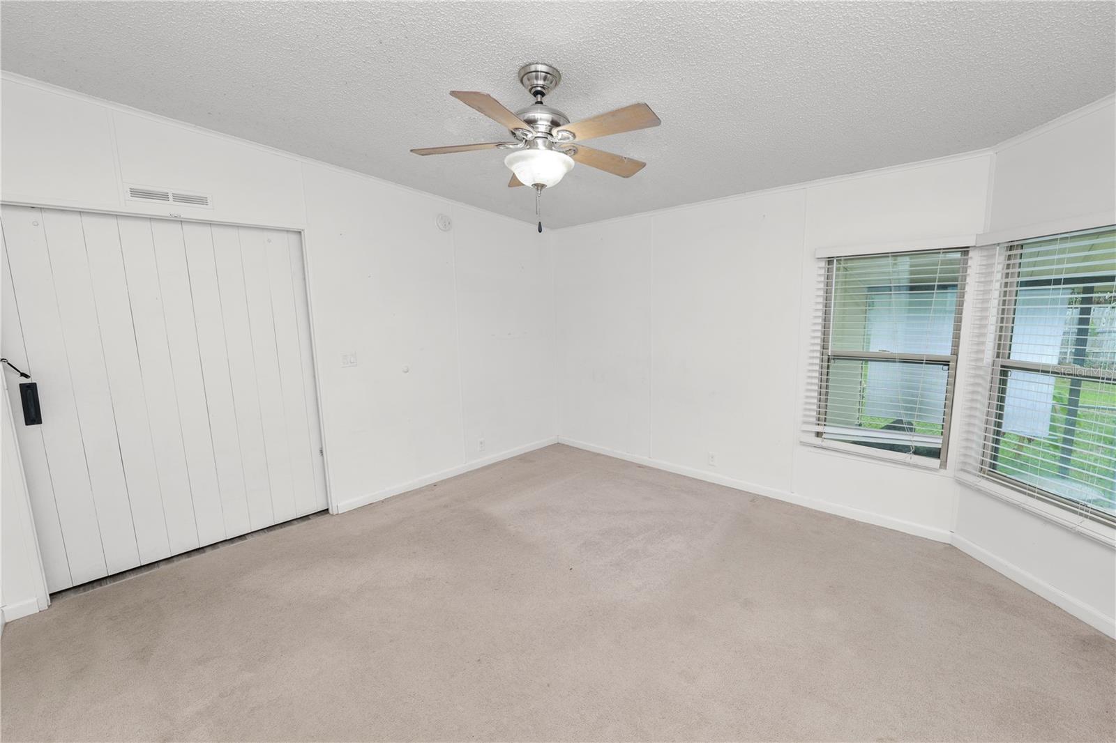 L4962730 Property Photo 38