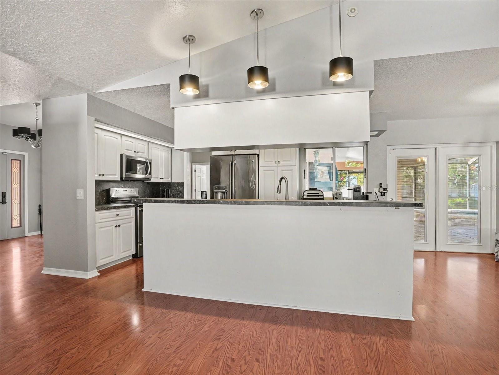 2124 Velvet Way Property Photo 8