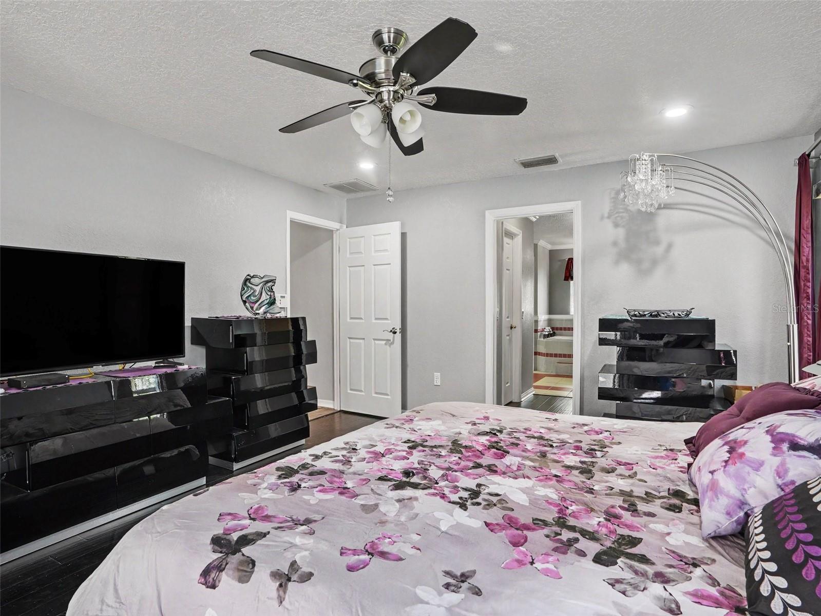 2124 Velvet Way Property Photo 14