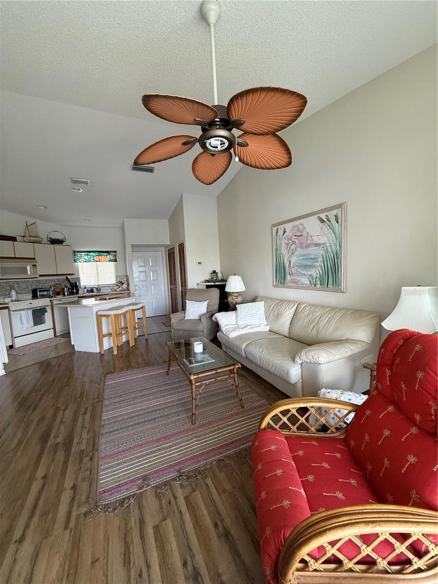 5435 Casablanca Cir #m22 Property Photo 5