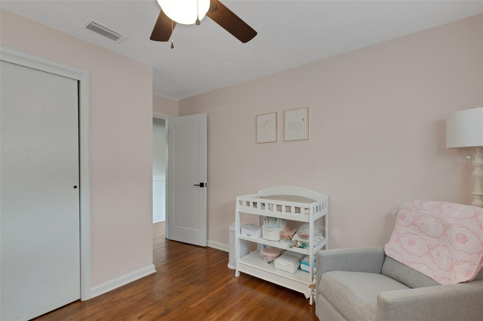 2620 Martin Ave Property Photo 23