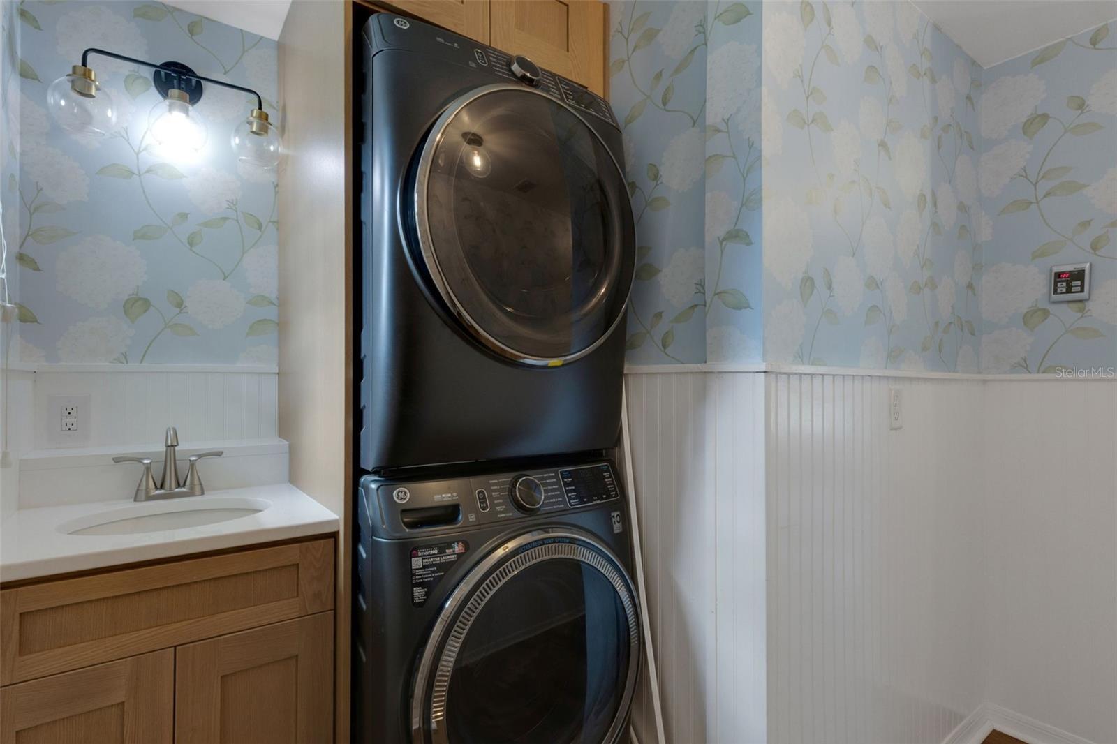 2620 Martin Ave Property Photo 32