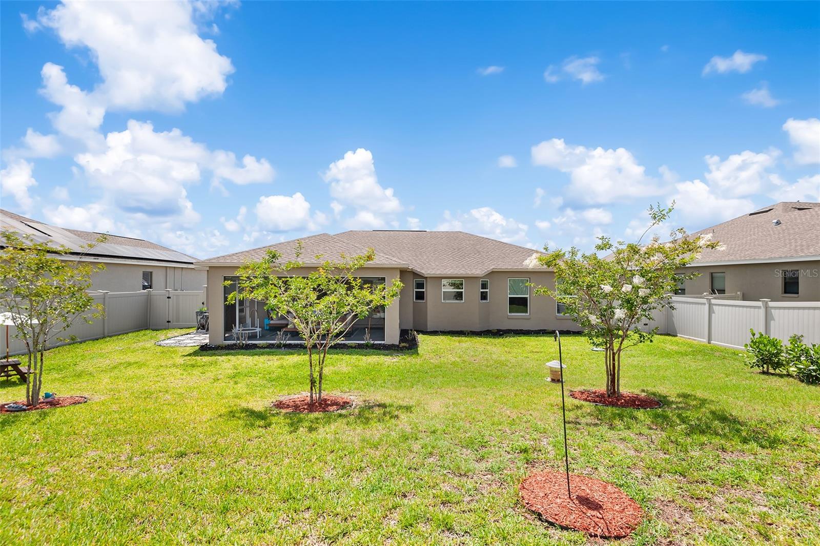 444 Lake View Way Property Photo 4