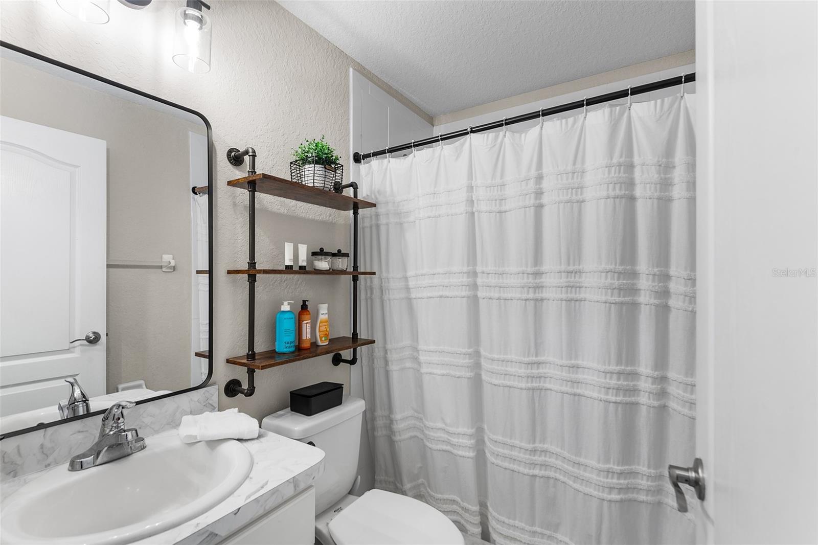 444 Lake View Way Property Photo 32