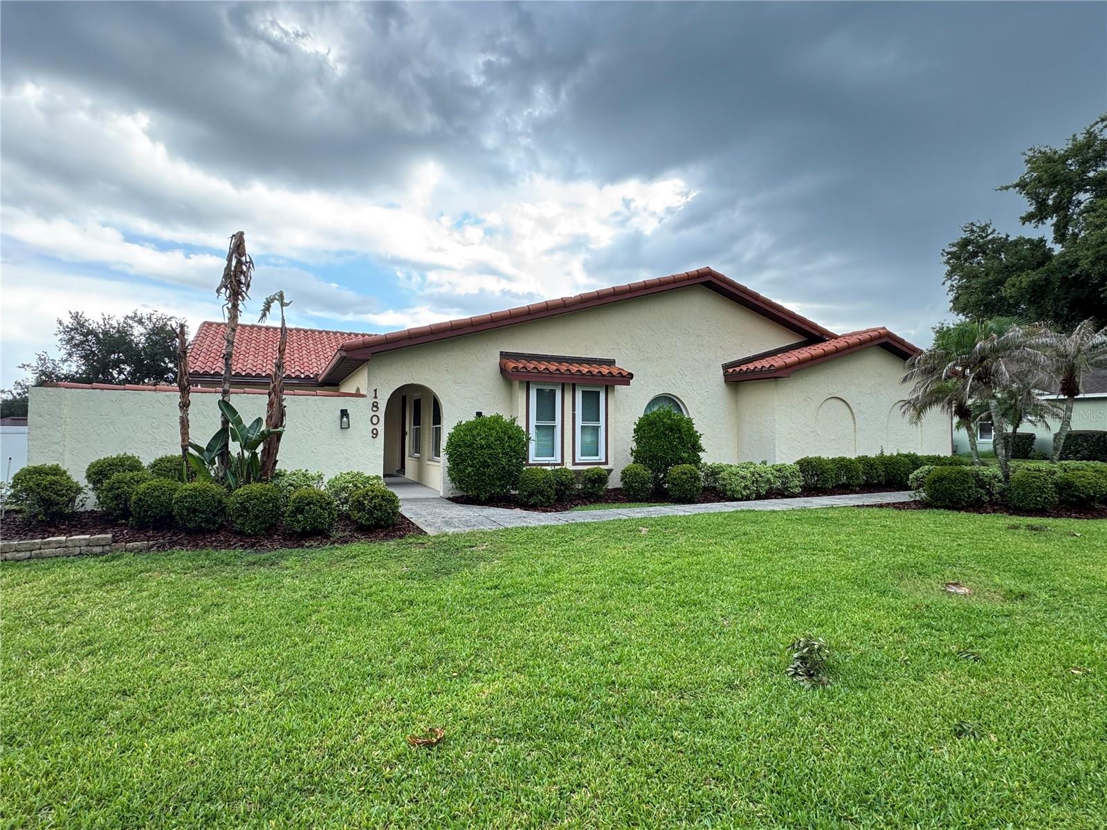 1809 STELLA CT N